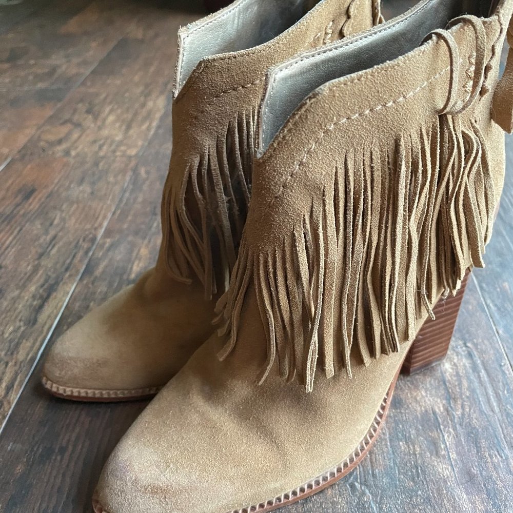Cynthia Vincent Native Suede Fringe boot US 9.5